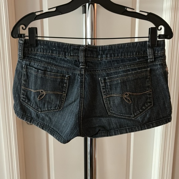 Vintage guess jeans denim shorts - Picture 3 of 3